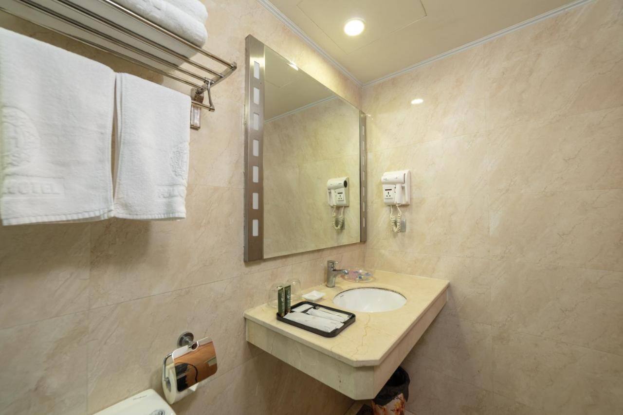 Halo Hanoi Hotel Екстер'єр фото